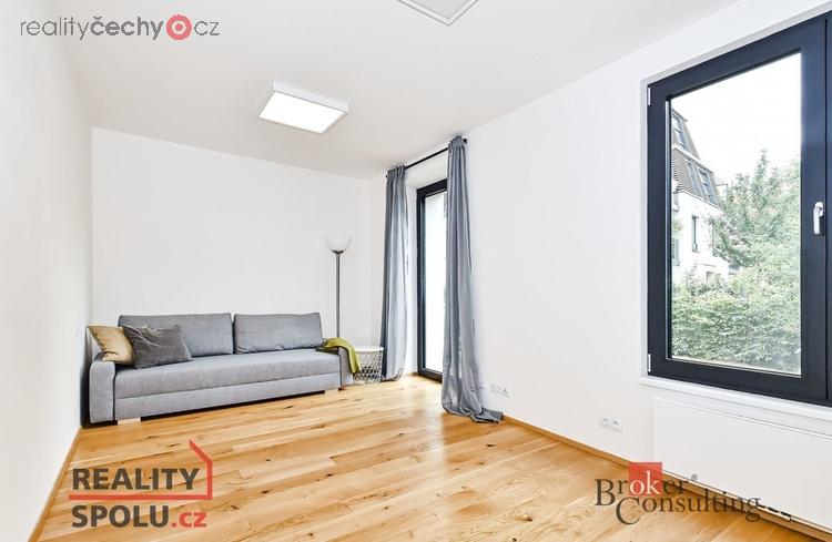 Prodej byty 1+kk, 35 m2 - Praha - Troja