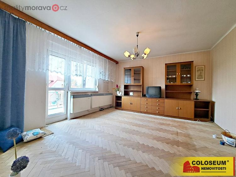 Úsov  OV 3+1, 85 m2, balkon, zahrádka – byt