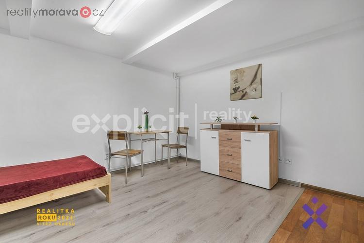 Pronájem, Byty 1+kk, 26 m2 - Zlín - Prštné