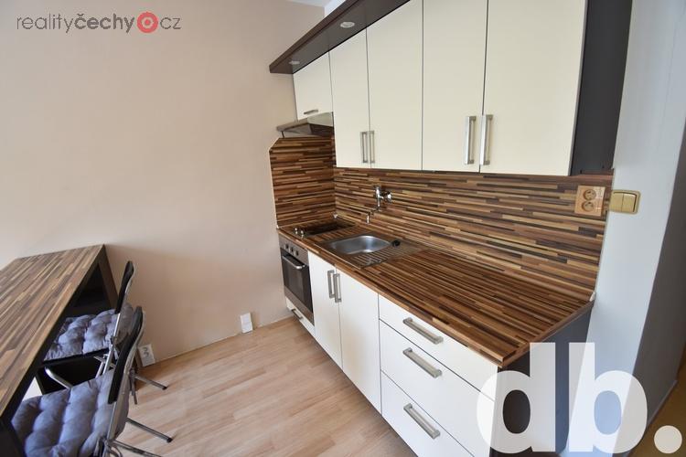 Pronájem byty 1+1, 36 m2 - Karlovy Vary - Stará Role