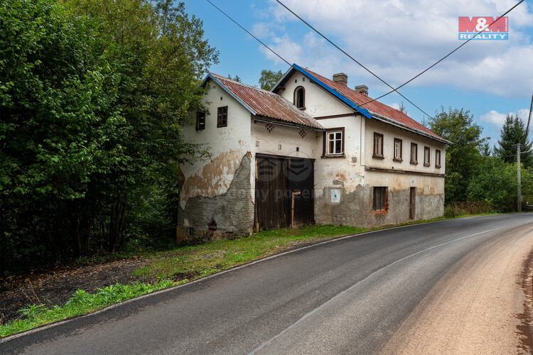 pohled na dĹŻm