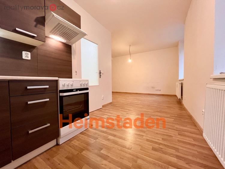 Pronájem byty 1+kk, 26 m2 - Ostrava - Poruba