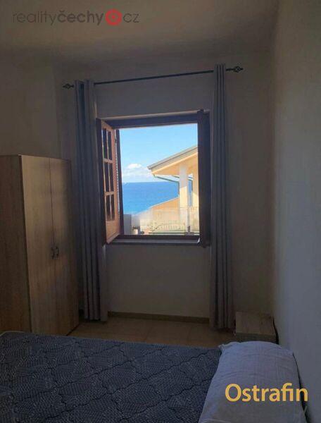 Prodej apartmánu 4KK - Briatico (Calabria, Itálie)